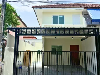 For sale 2 bedrooms townhouse in Bang Bon, Bangkok