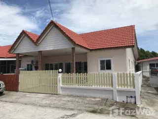 Аренда 3 спальни таунхаус в Мыанг Районг, Районг
