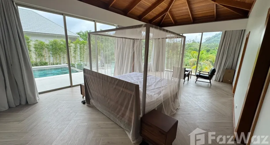 À vendre et à louer 4 chambres villa à Thalang, Phuket