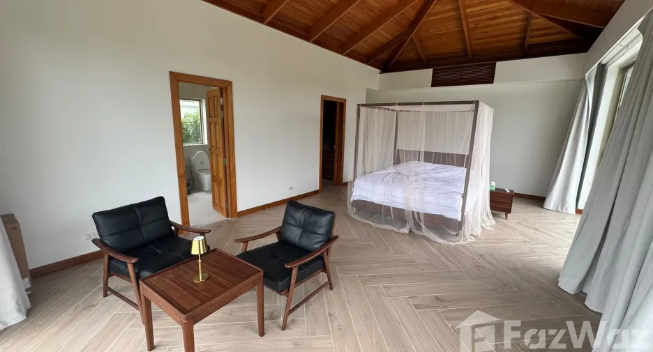 À vendre et à louer 4 chambres villa à Thalang, Phuket