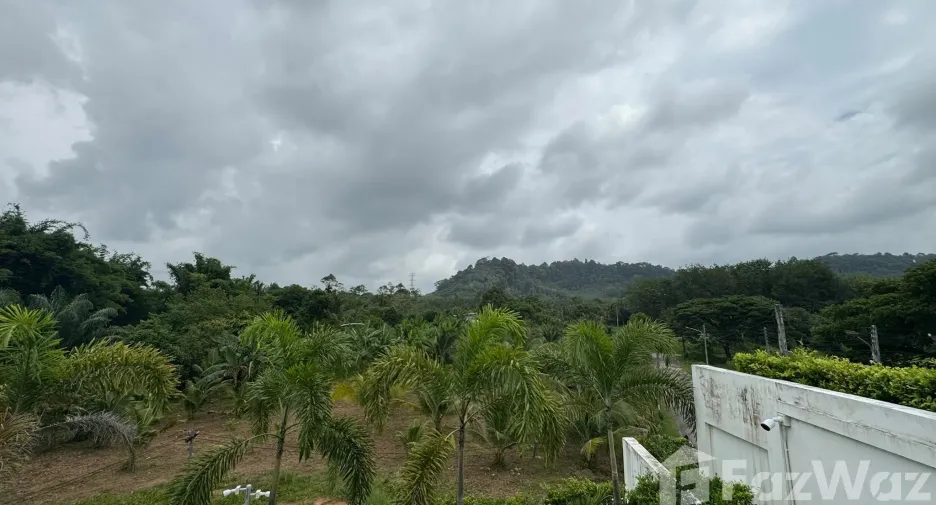 À vendre et à louer 4 chambres villa à Thalang, Phuket