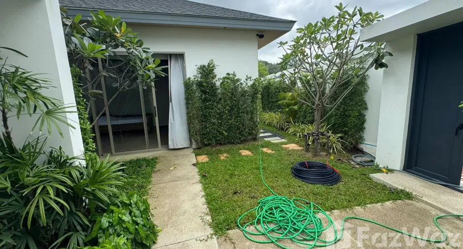 À vendre et à louer 4 chambres villa à Thalang, Phuket