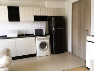 Wohnung zur Miete mit 1 Zimmer in Watthana, Bangkok
