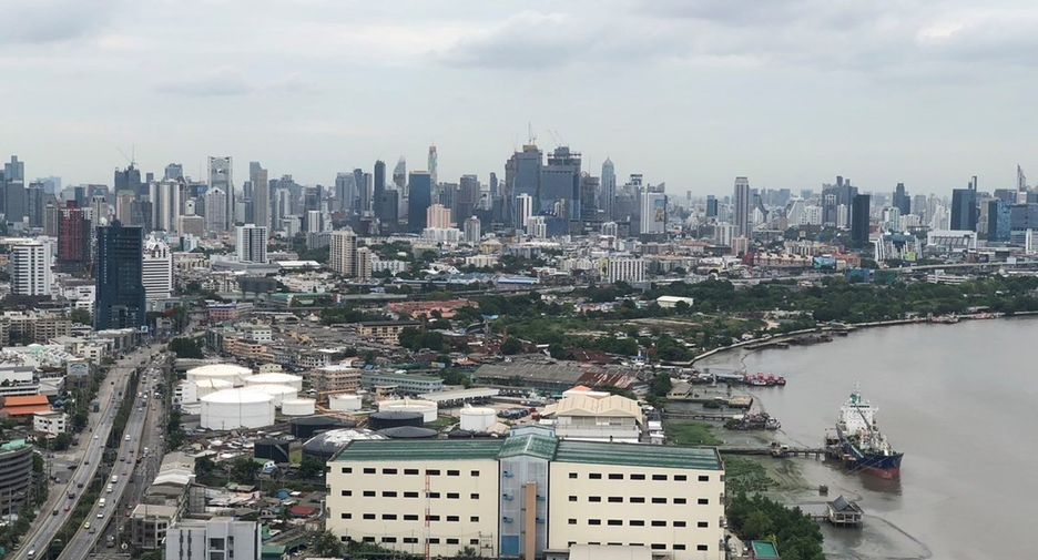 For sale 2 bedrooms condo in Yan Nawa, Bangkok