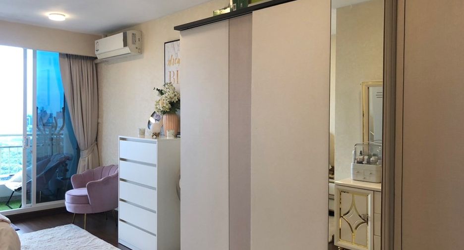 For sale 2 bedrooms condo in Yan Nawa, Bangkok