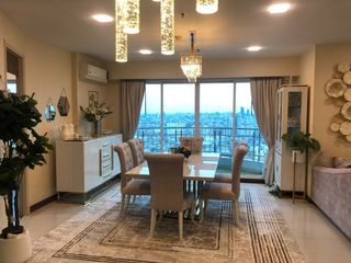 Condo en venta de 2 habitaciones en Yan Nawa, Bangkok
