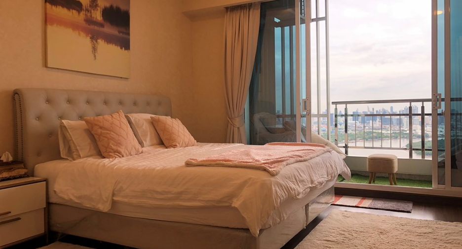 For sale 2 bedrooms condo in Yan Nawa, Bangkok