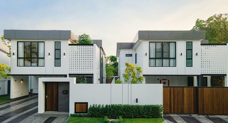 Villa zum Kauf mit 4 Zimmer in Mueang Chiang Mai, Chiang Mai
