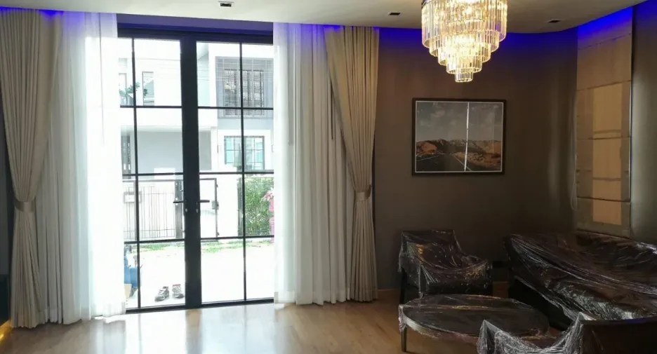 For sale 4 bedrooms house in Min Buri, Bangkok