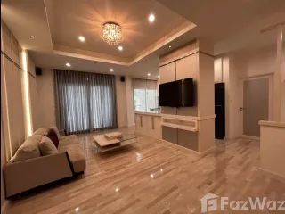 Аренда 2 спальни кондо в Чатучак, Бангкок