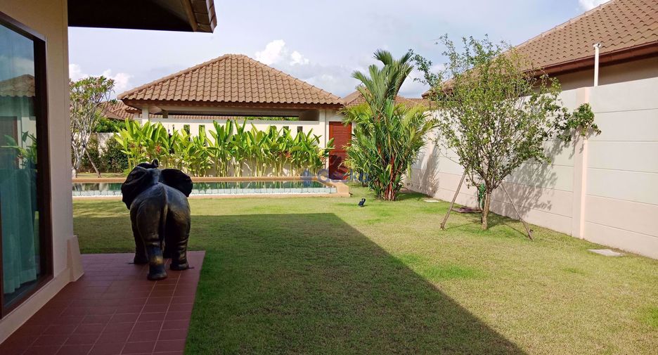 À louer 3 chambres maison à Bang Lamung, Chonburi