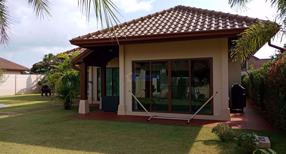 À louer 3 chambres maison à Bang Lamung, Chonburi