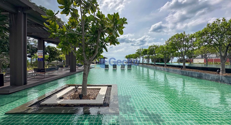 For sale 4 bedrooms condo in Jomtien, Pattaya