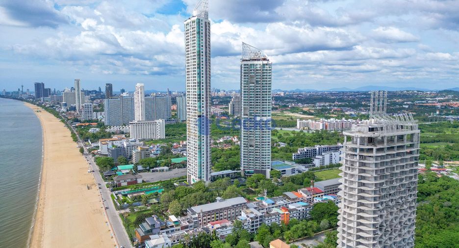 For sale 4 bedrooms condo in Jomtien, Pattaya