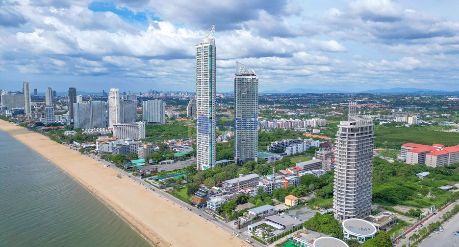 For sale 4 bedrooms condo in Jomtien, Pattaya