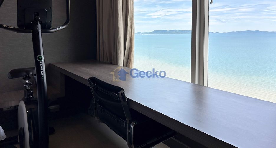 For sale 4 bedrooms condo in Jomtien, Pattaya