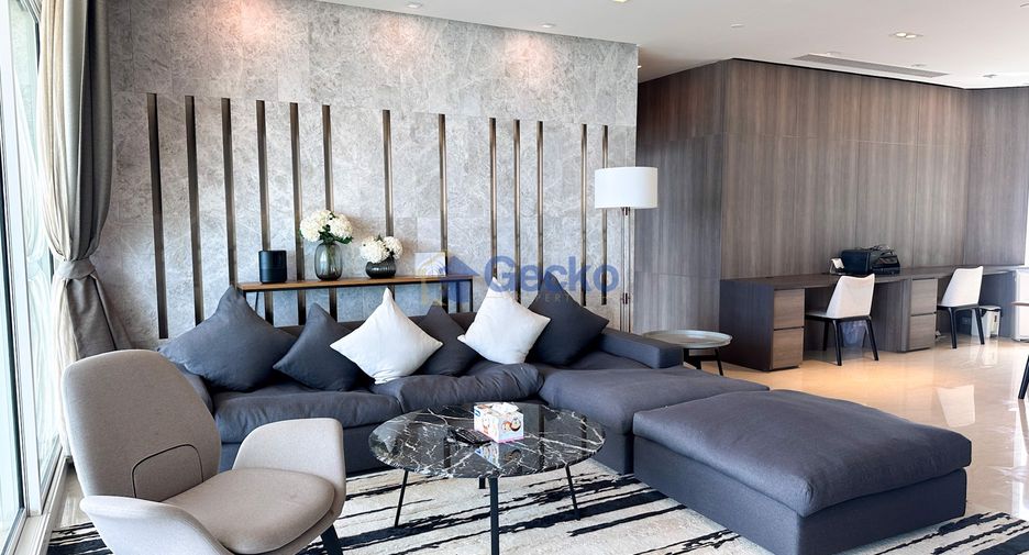 For sale 4 bedrooms condo in Jomtien, Pattaya