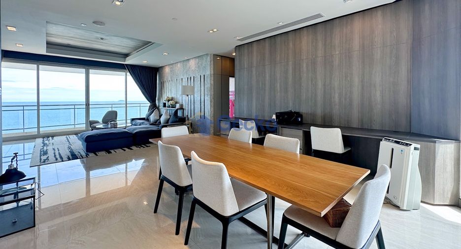 For sale 4 bedrooms condo in Jomtien, Pattaya