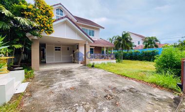 À louer 3 chambres maison à Bang Lamung, Chonburi