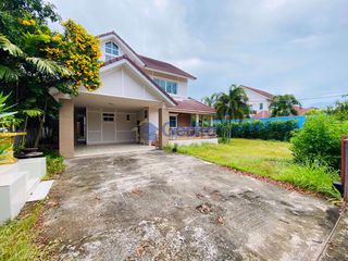 À louer 3 chambres maison à Bang Lamung, Chonburi