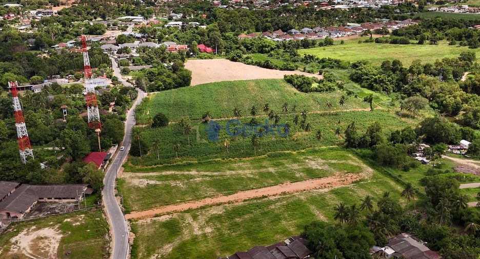 出售 土地 在 Bang Lamung, Chon Buri
