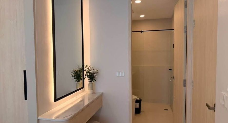 For rent and for sale 3 bedrooms condo in Watthana, Bangkok