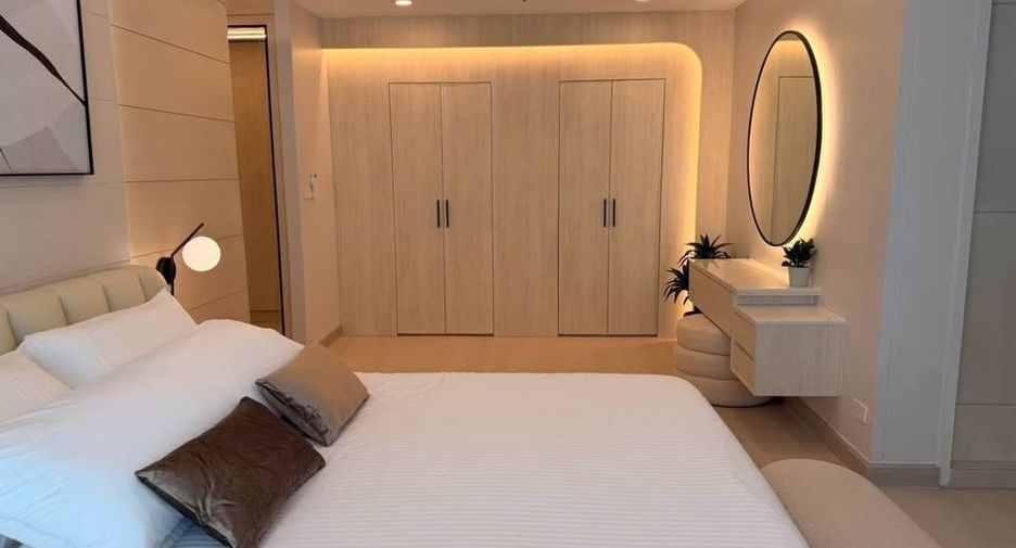 For rent and for sale 3 bedrooms condo in Watthana, Bangkok