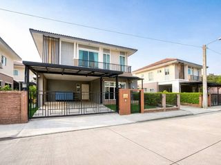 For sale and for rent 4 bedrooms house in Suan Luang, Bangkok