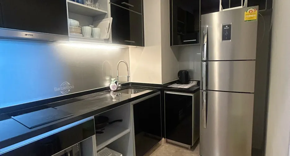 À vendre 1 chambre condo à Khlong Toei, Bangkok