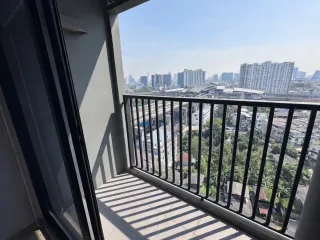 Wohnung zur Miete mit 1 Zimmer in Bangkok Yai, Bangkok