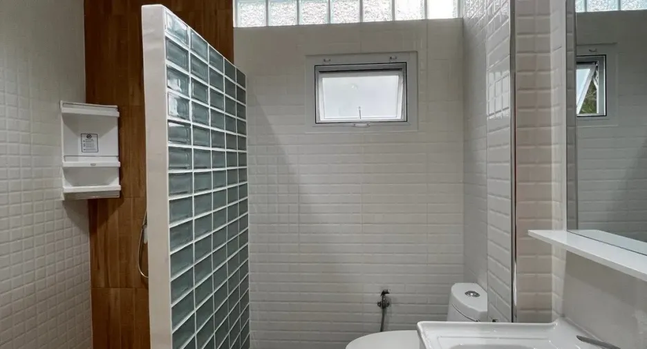 Haus zur Miete mit 4 Zimmer in Bang Lamung, Chonburi