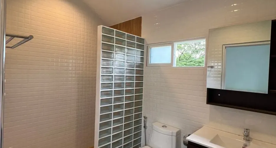 Haus zur Miete mit 4 Zimmer in Bang Lamung, Chonburi