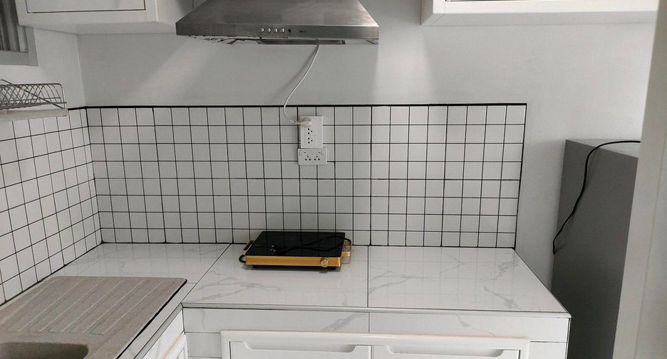 Продажа 1 кровать кондо в Кхлонг Тоеи, Бангкок
