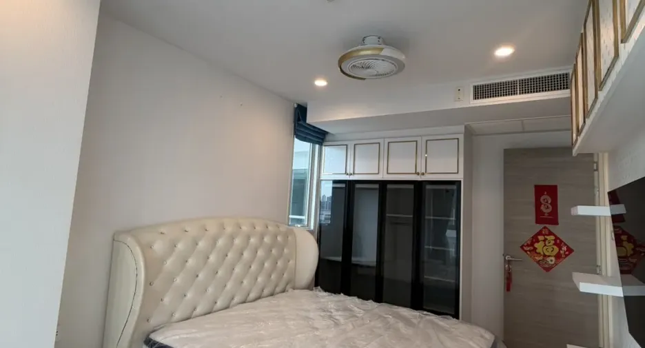 À louer 1 chambre condo à Yan Nawa, Bangkok
