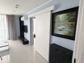 Wohnung zur Miete mit 1 Zimmer in Bang Rak, Bangkok
