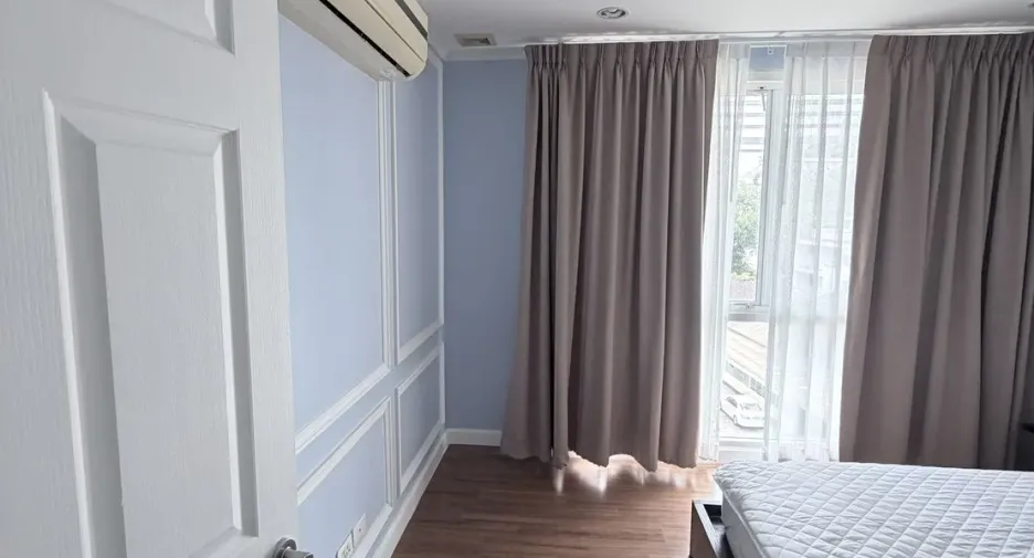 Wohnung zur Miete mit 1 Zimmer in Bang Rak, Bangkok