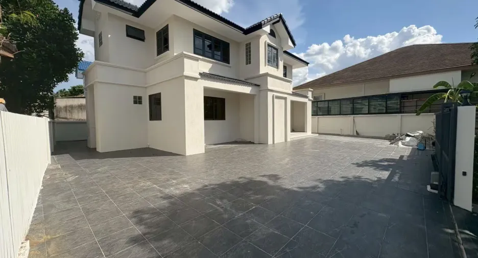 Casa en venta de 3 habitaciones en Thawi Watthana, Bangkok