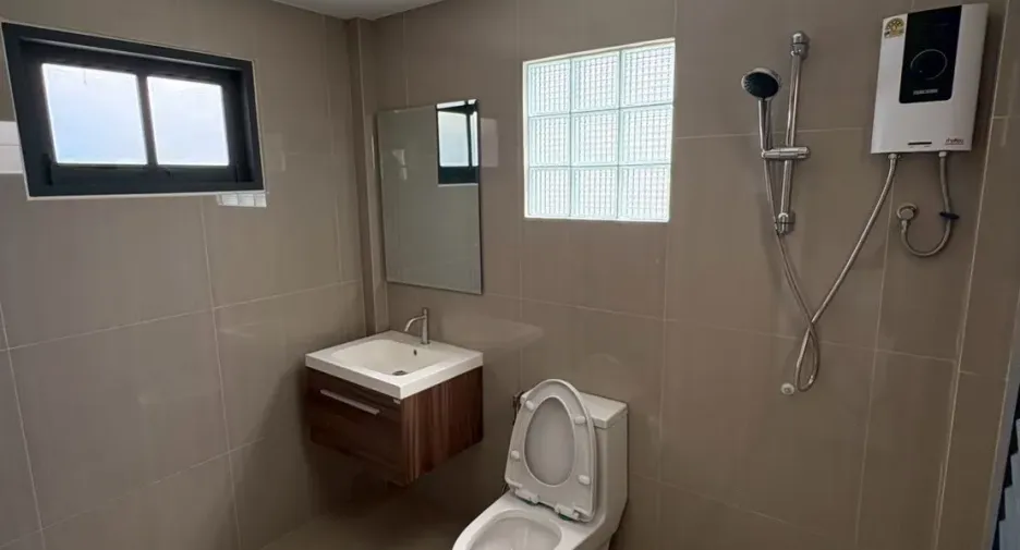 Casa en venta de 3 habitaciones en Thawi Watthana, Bangkok