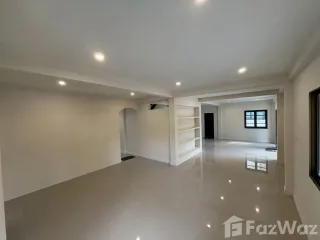 Casa en venta de 3 habitaciones en Thawi Watthana, Bangkok