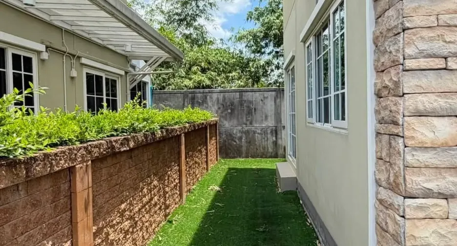 For sale 4 bedrooms house in Bang Khae, Bangkok