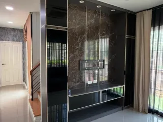 Casa en venta de 4 habitaciones en Bang Khae, Bangkok