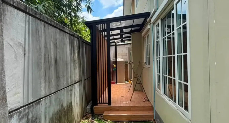 For sale 4 bedrooms house in Bang Khae, Bangkok