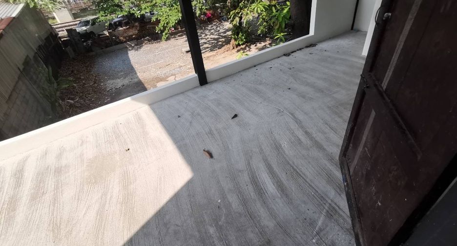 Gewerbefläche zum Kauf mit 4 Zimmer in Watthana, Bangkok