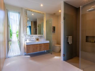 Villa en venta y en alquiler de 3 habitaciones en Thalang, Phuket