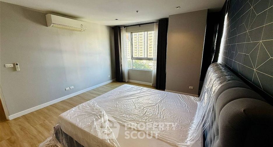 For sale 2 ベッドルーム condo in Khlong Toei, Bangkok