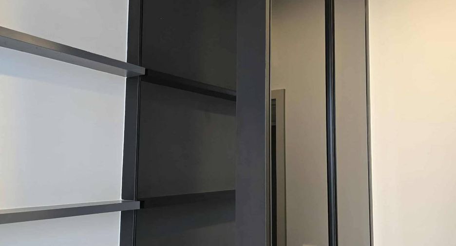 Condo en venta de 2 habitaciones en Khlong Toei, Bangkok
