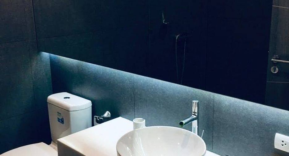 For sale 2 bedrooms condo in Khlong Toei, Bangkok