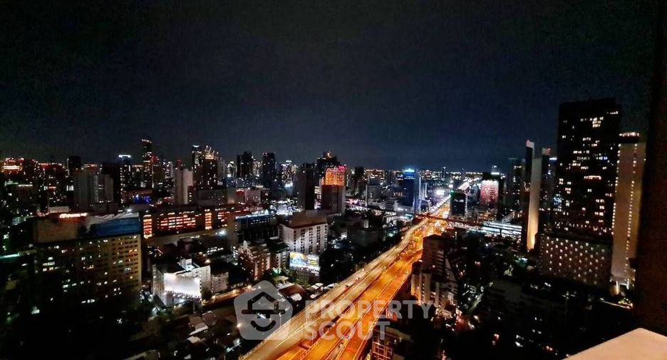 À louer 1 chambre condo à Pathum Wan, Bangkok