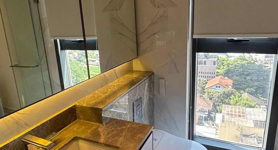 Condo en alquiler de 1 habitaciones en Sathon, Bangkok