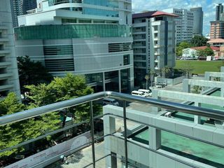 Wohnung zur Miete mit 1 Zimmer in Huai Khwang, Bangkok